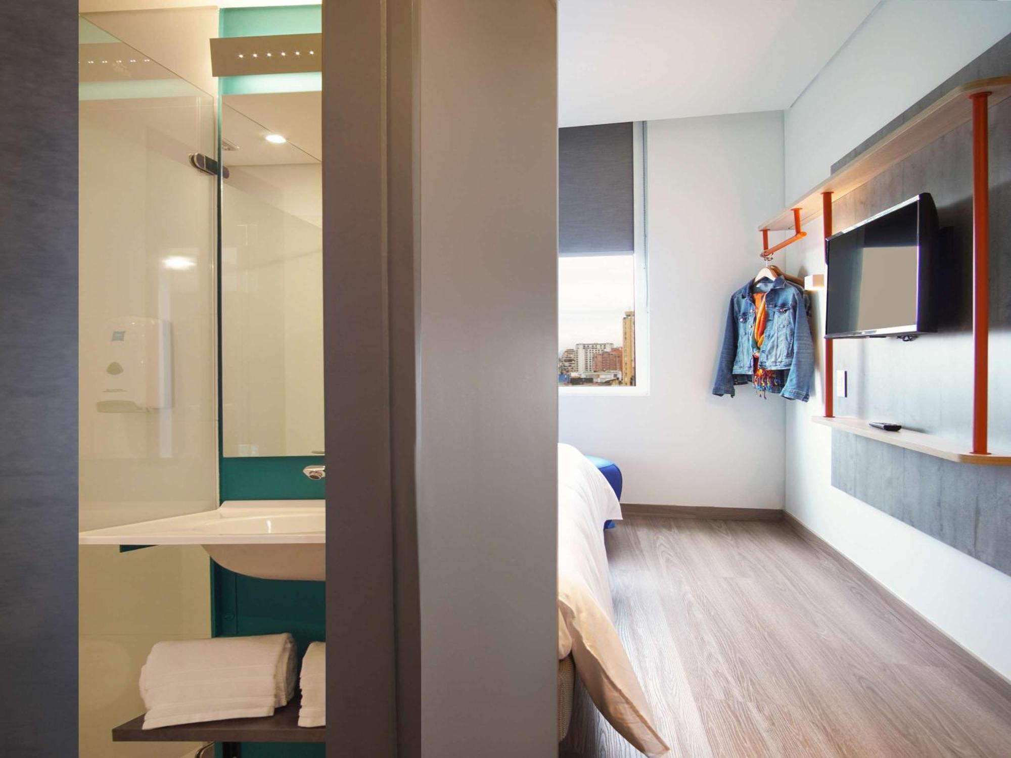 Ibis Budget Bogota Marly Экстерьер фото